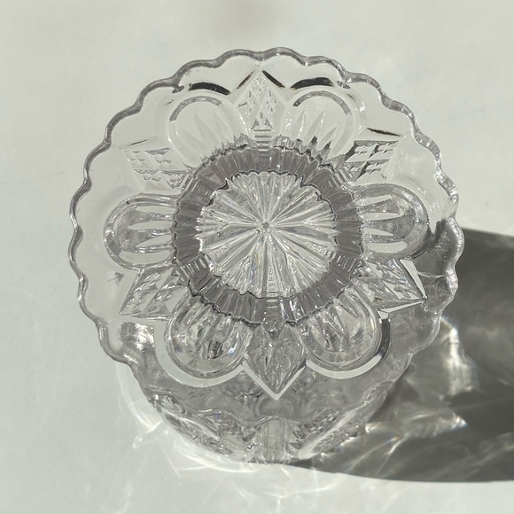 Antique 1907 Tarentum Glass Co. "Ornate Star" EAPG Celery Vase - 6" Tall - Picture 10 of 10